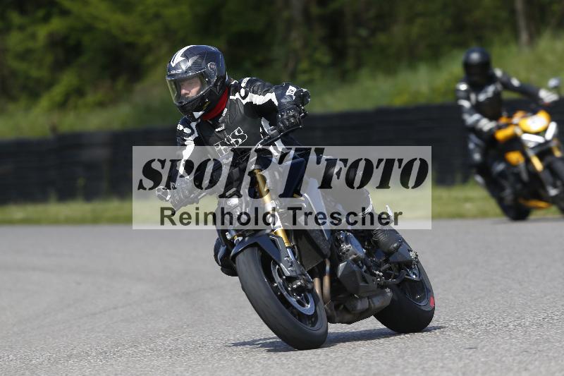 /Archiv-2025/09 22.04.2025 Cornu Master School ADR/rot-rouge/12